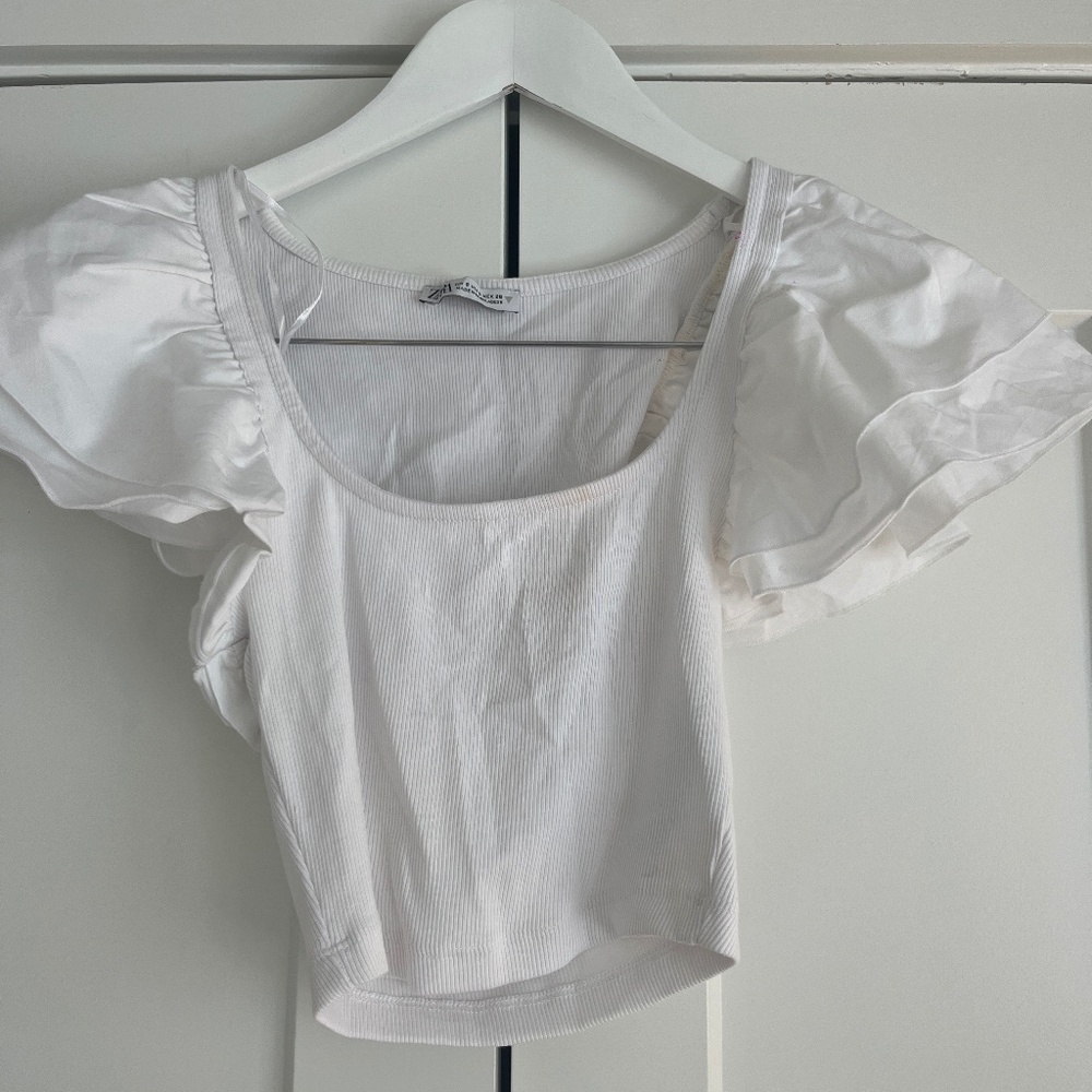 ZARA Volume Sleeve Ribbed Tee